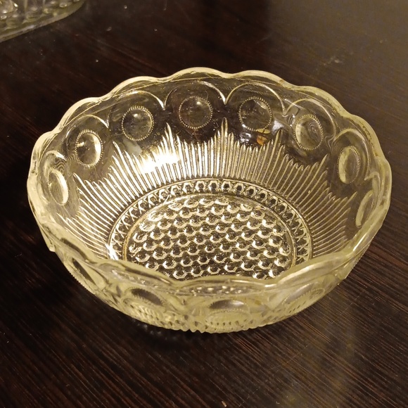 GLASS DESSERT BOWL - Picture 1 of 2